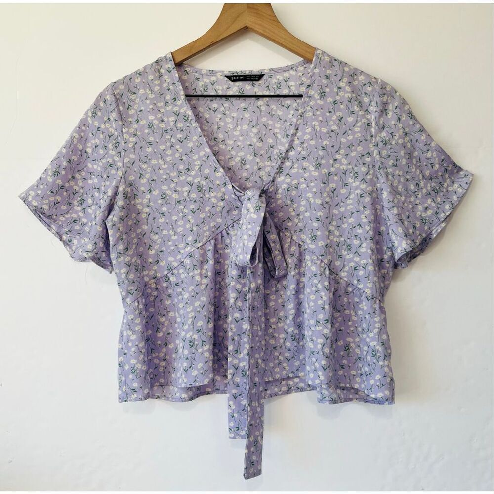 SHEIN Knot Front Lavender Floral Blouse   Size S